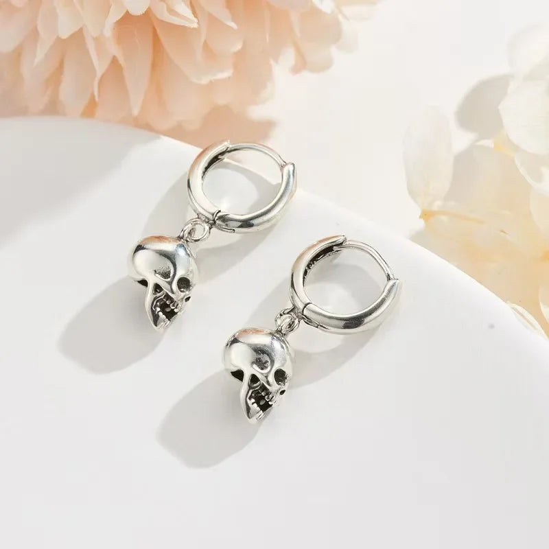Boucles d'oreilles minimalistes Têtes de mort, bijou en alliage plaqué argent
