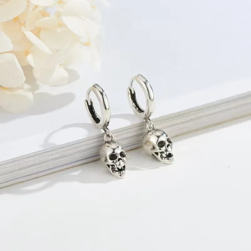 Boucles d'oreilles minimalistes Têtes de mort, bijou en alliage plaqué argent