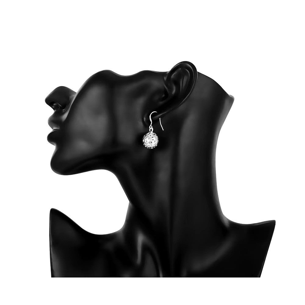 Boucles d'oreilles minimalistes Coeurs ajourés, bijou en plaqué argent