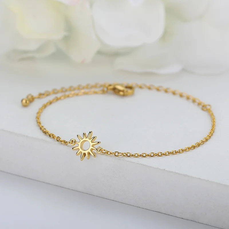 Bracelet Soleil ajouré, bijou en acier inoxydable doré