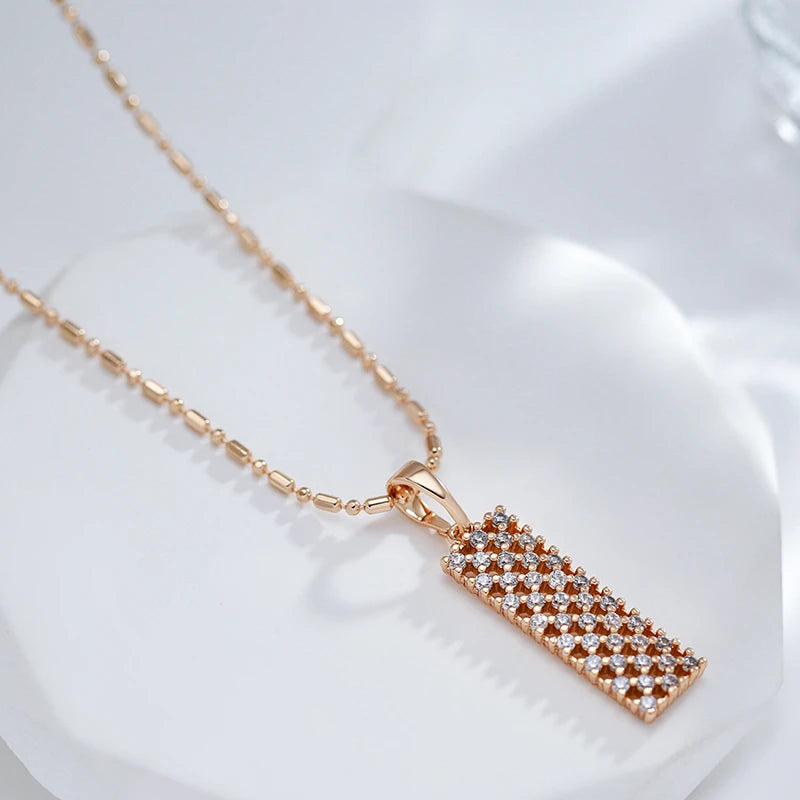 Collier avec pendentif en zircons blancs, bijou plaqué or rose