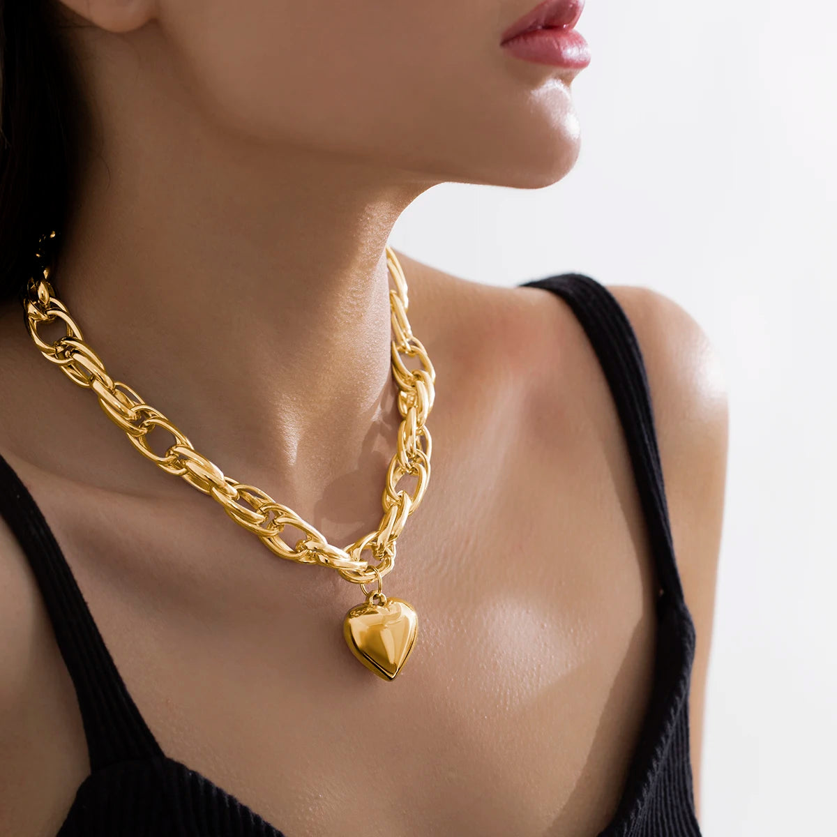 Collier gros maillons et pendentif coeur, bijou en alliage plaqué or