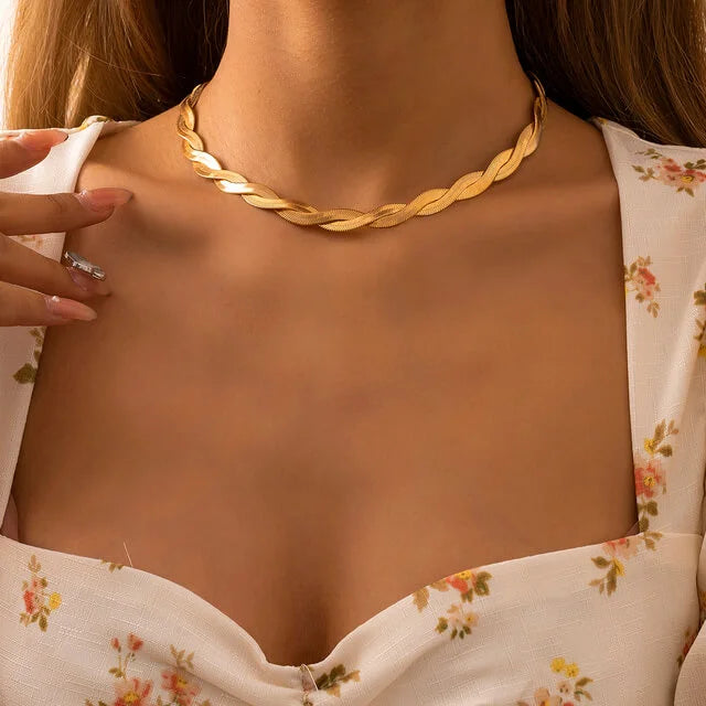 Collier tressé en maille serpent, bijou en alliage plaqué or