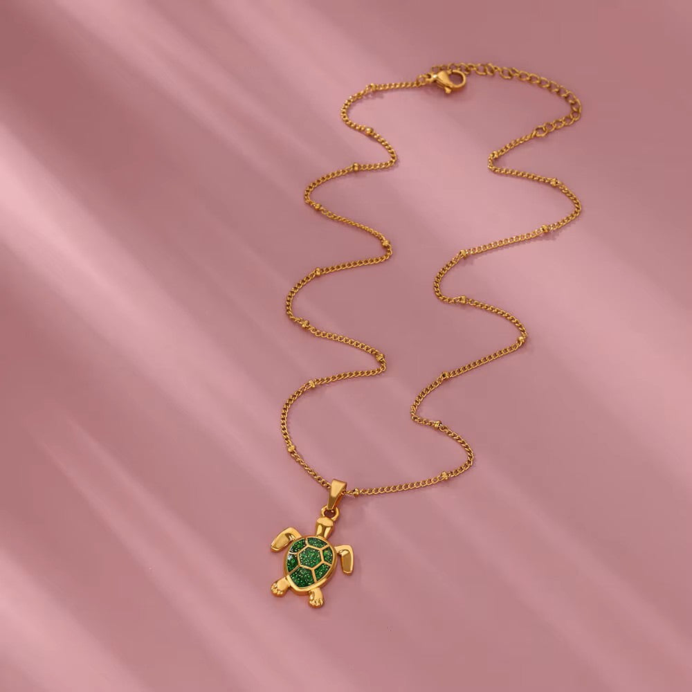 Collier Tortue verte, bijou en acier inoxydable doré