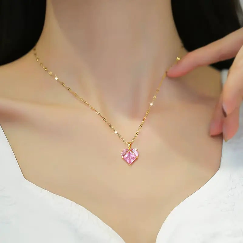 Collier coeur en zircons roses, maille Lips, bijou en plaqué or 585 et en cristal