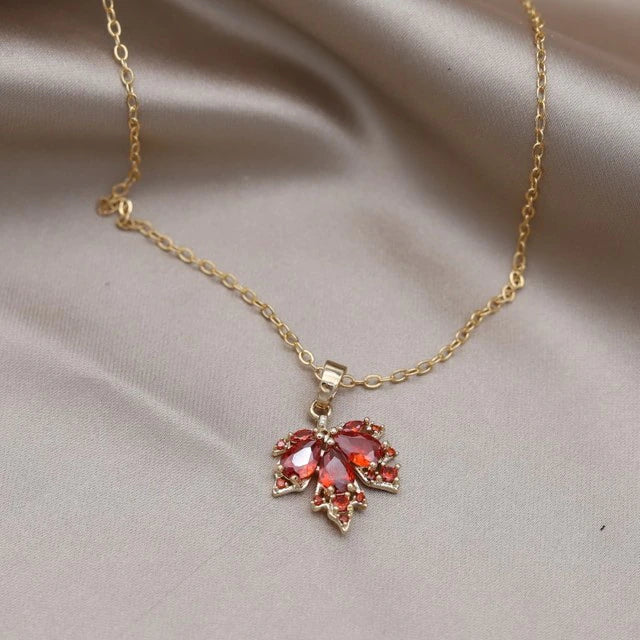 Collier Feuille d'érable avec zircons marrons, bijou en acier inoxydable doré