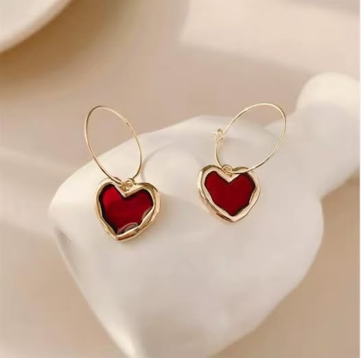 Boucles d'oreilles créoles Coeurs rouges, bijou en plaqué or et en émail