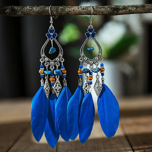 Boucles d'oreilles ethniques à perles et à plumes bleu foncé