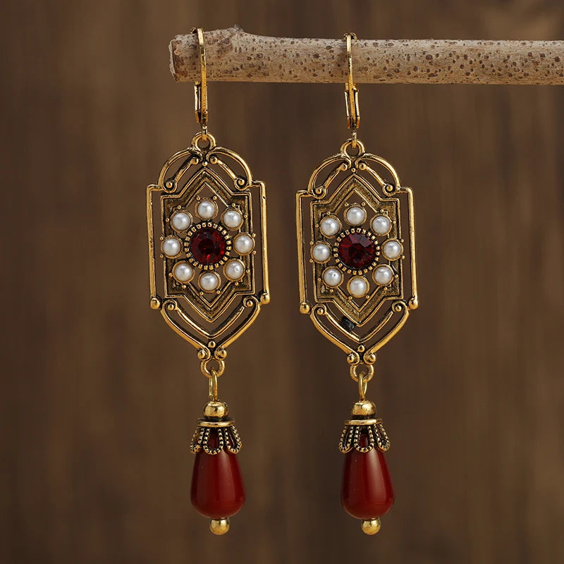 Boucles d'oreilles indiennes à perles et zircons rouges, bijou en plaqué or