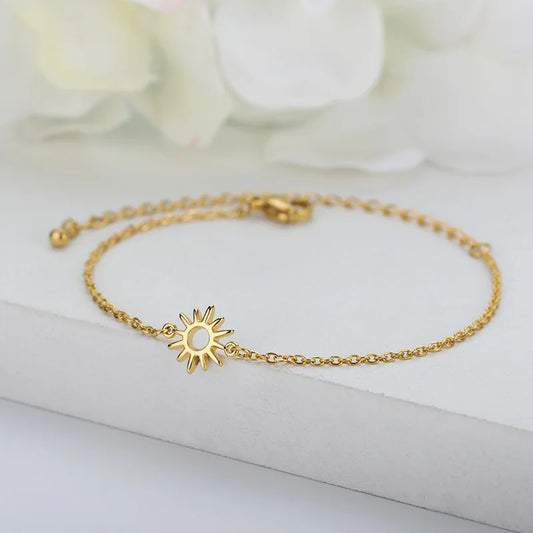 Bracelet Soleil ajouré, bijou en acier inoxydable doré