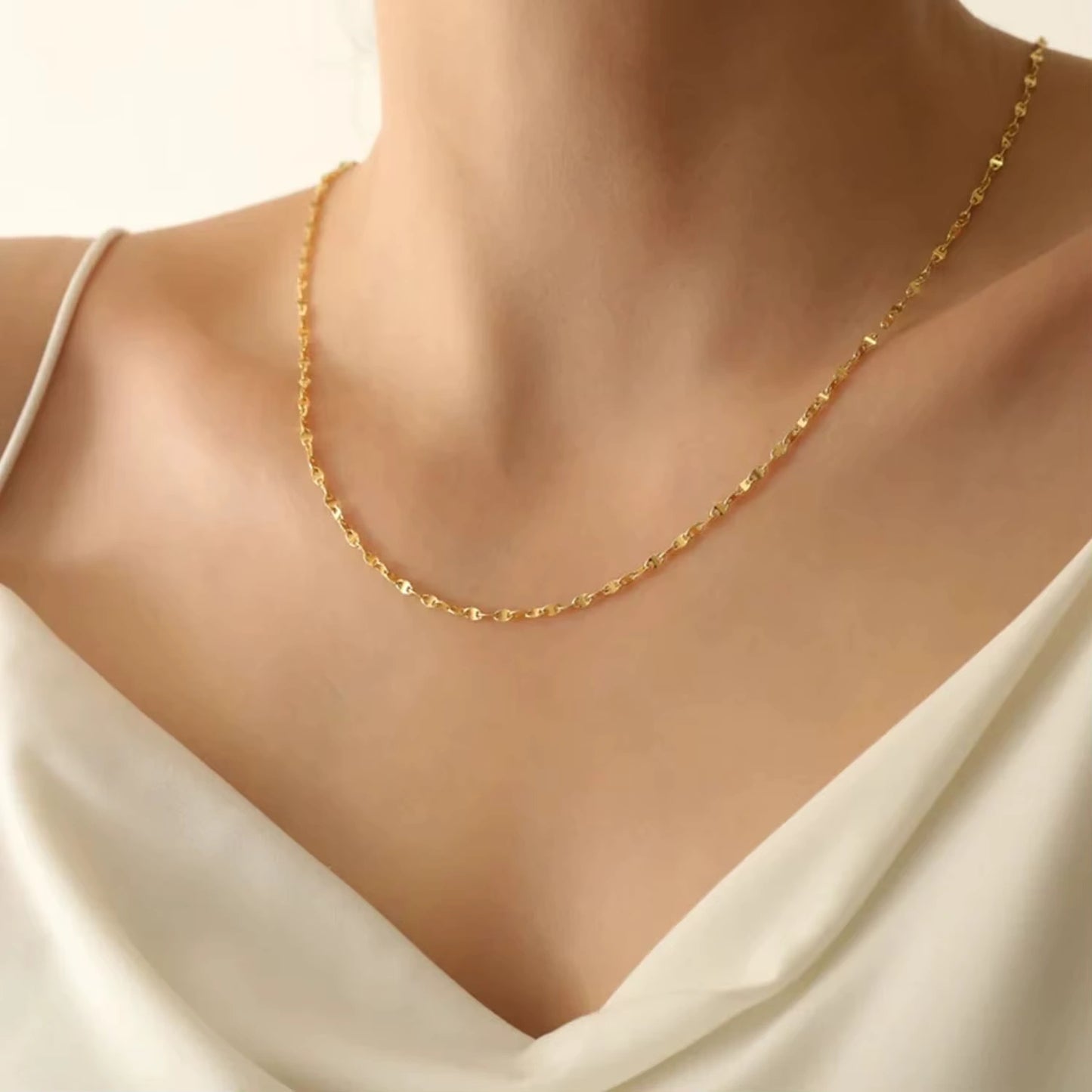 Chaîne maille Lips, bijou en acier inoxydable doré