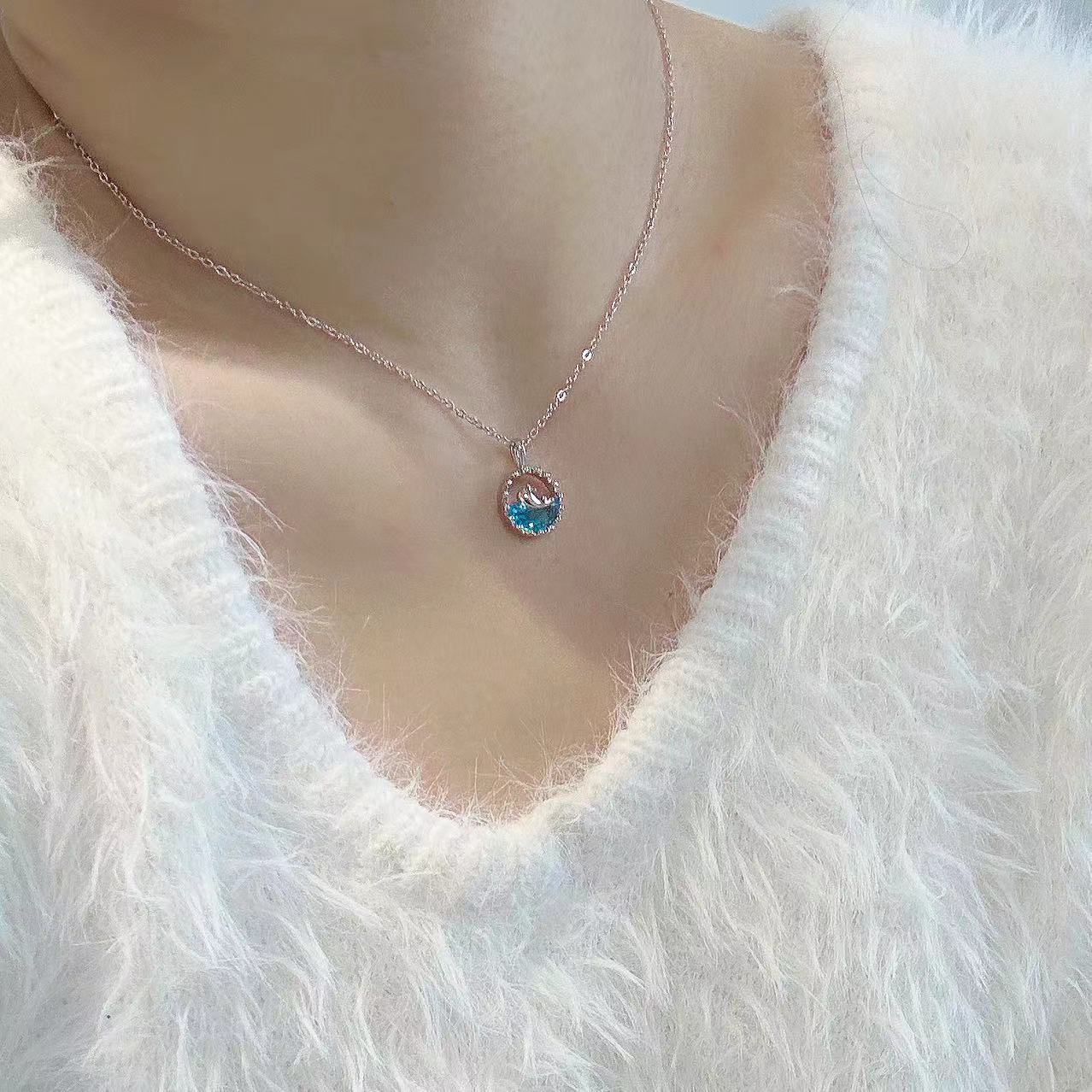 Collier Baleine, bijou en acier inoxydable argenté