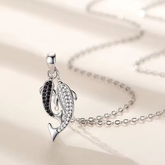 Collier Dauphins, bijou en alliage plaqué argent 925 et zircons naturels