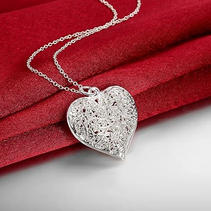 Collier Coeur fleuri, bijou en plaqué argent