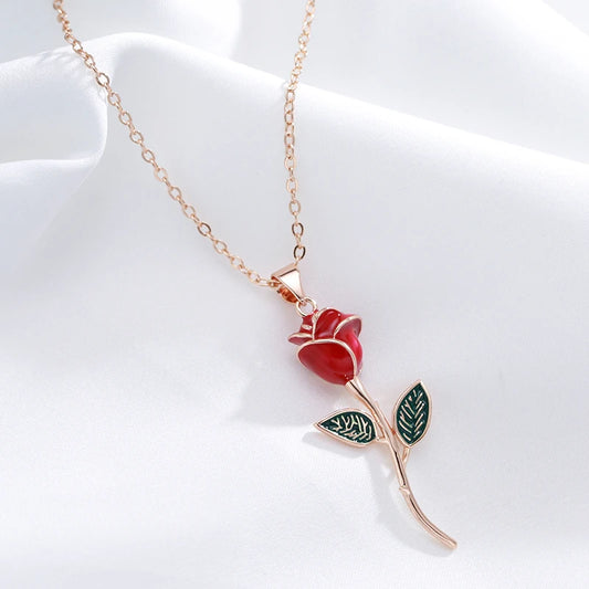 Collier Rose rouge, bijou en plaqué or rose et en émail