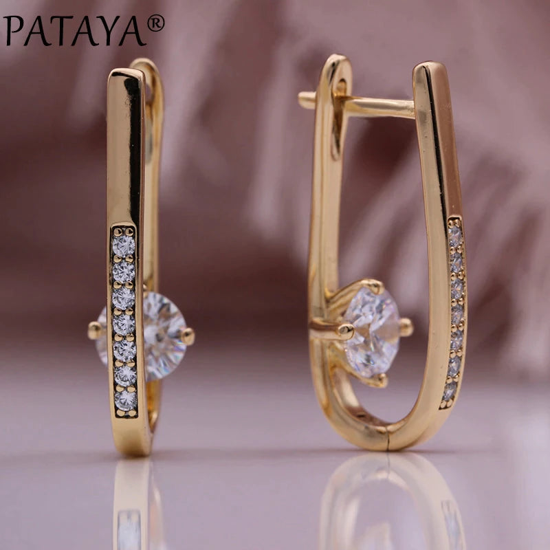boucles d'oreilles avec zircons blancs