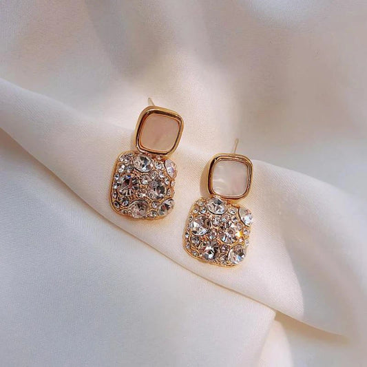 Boucles d'oreilles avec zircons blancs, bijou en alliage plaqué or