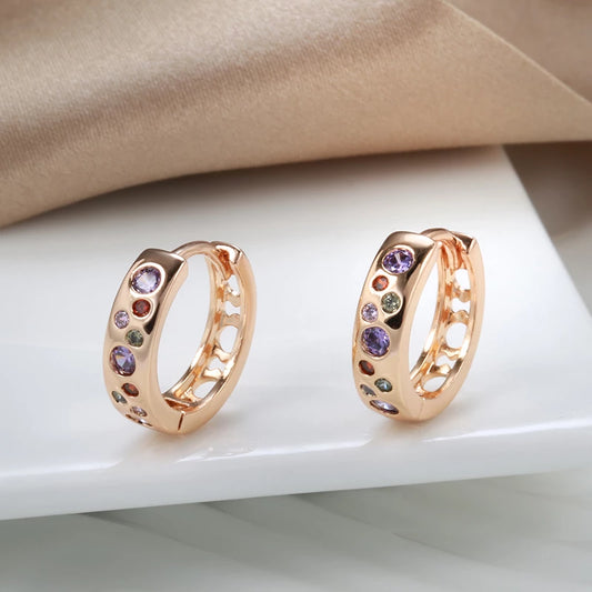 boucles d'oreilles anneaux avec zircons multicolores
