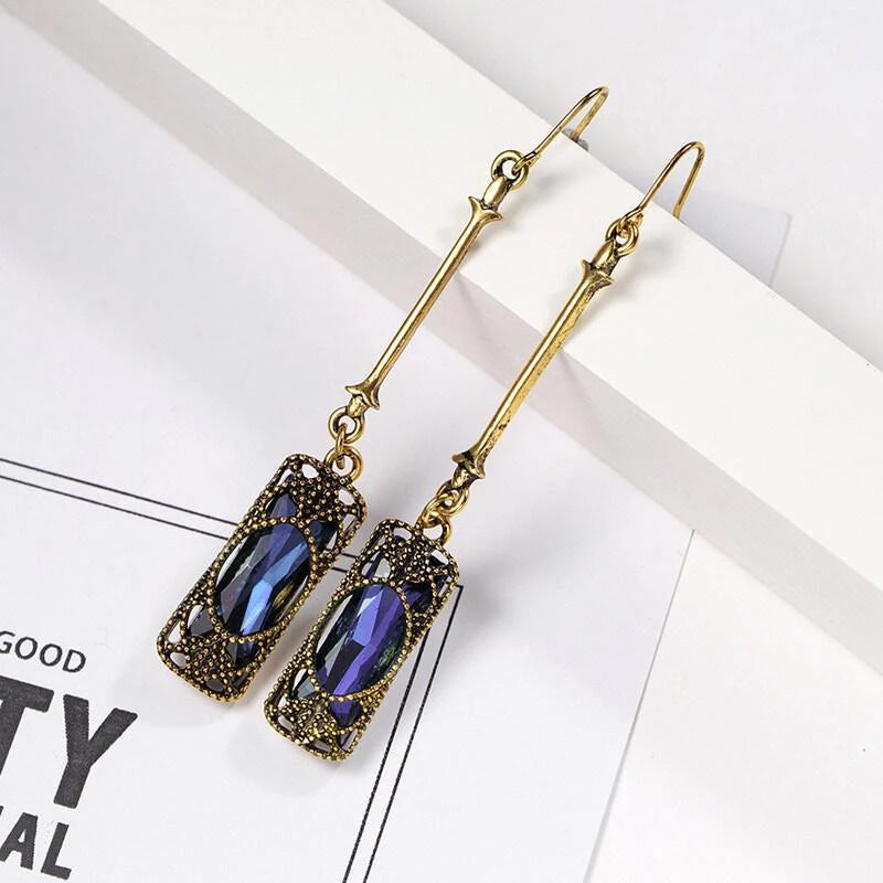 Boucles d'oreilles Rétros avec cristal bleu, bijou en plaqué or