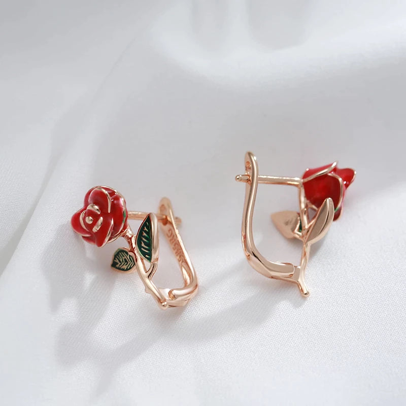 Boucles d'oreilles Roses rouges, bijou en plaqué or rose et en émail