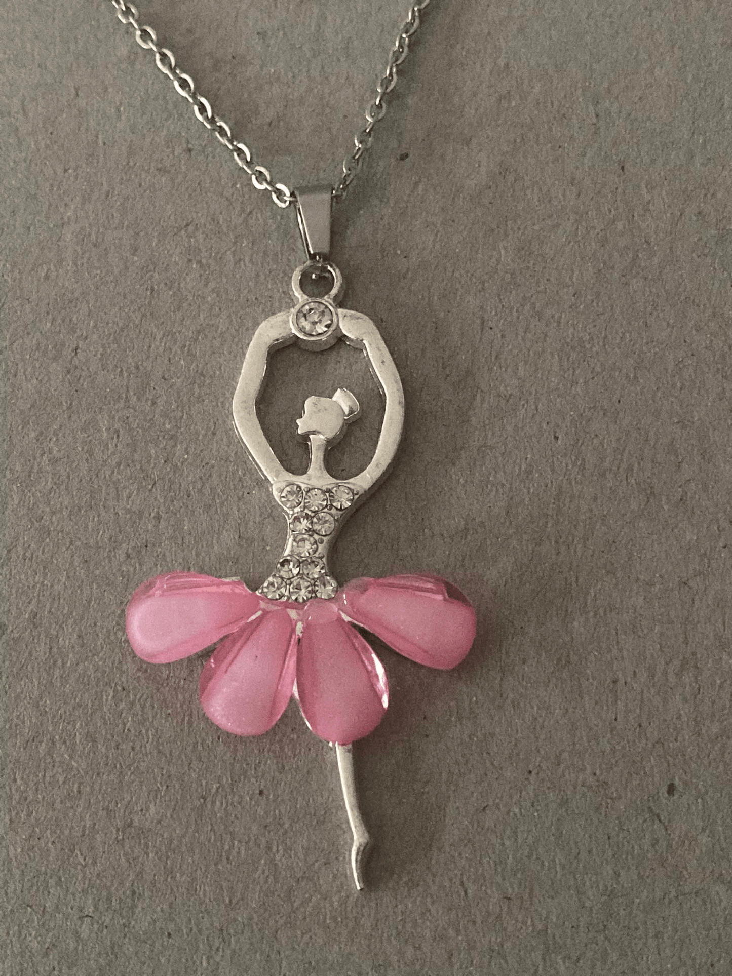 Collier pendentif Ballerine avec strass rose clair, bijou en acier inoxydable