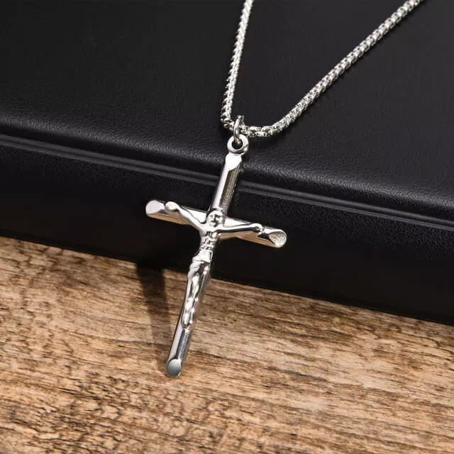 collier croix de Jésus